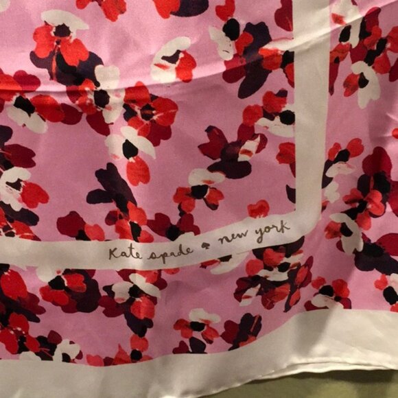 Kate Spade hydrangea flower silk scarf - Picture 2 of 2